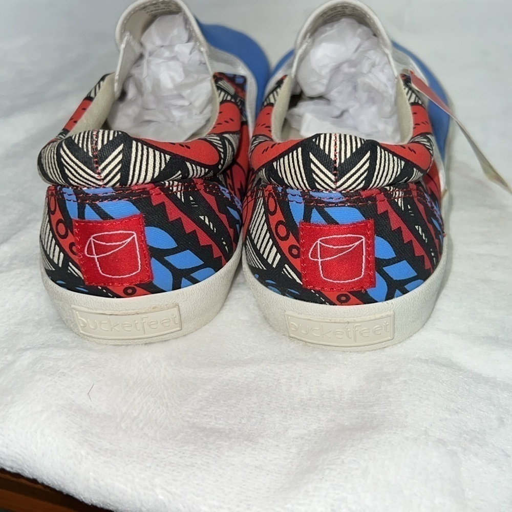 Men’s bucketfeet gym shoes/sneakers. Size 11. NWT. - Picture 4 of 6